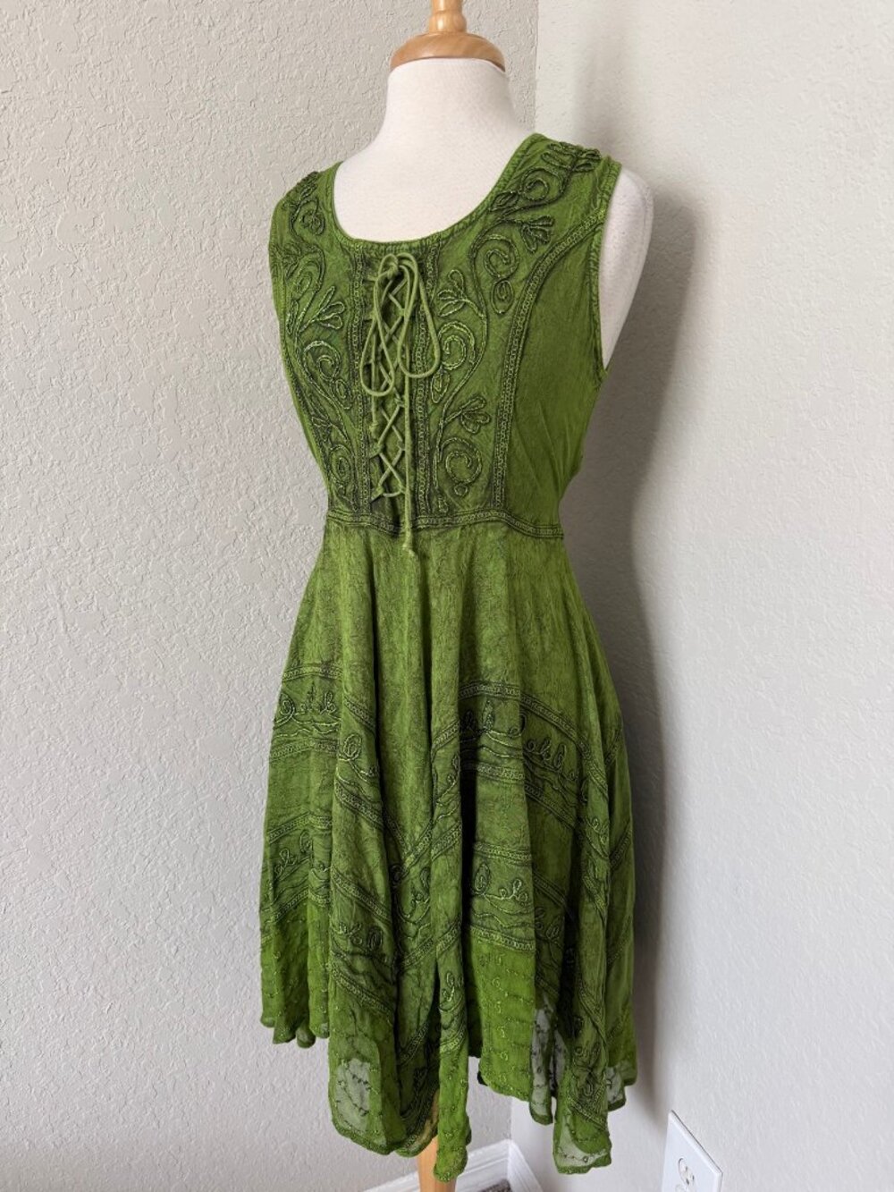 Sakkas NWT Green Boho Lace-Up Corset Midi Dress Renfaire Fairy Goblin Size S/M